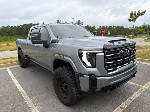 Used 2026 GMC Sierra 2500 AT4 w/ AT4 Premium Plus Package AWD/4WD image 5