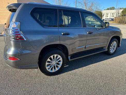 Used 2016 Lexus GX 460 w/ Premium Package AWD/4WD image 38