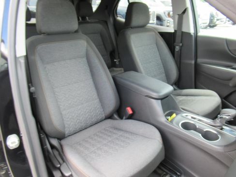 Used 2022 Chevrolet Equinox LT FWD image 9