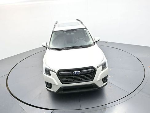 Used 2022 Subaru Forester Limited image 18