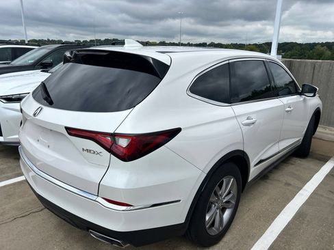 Used 2023 Acura MDX FWD image 32