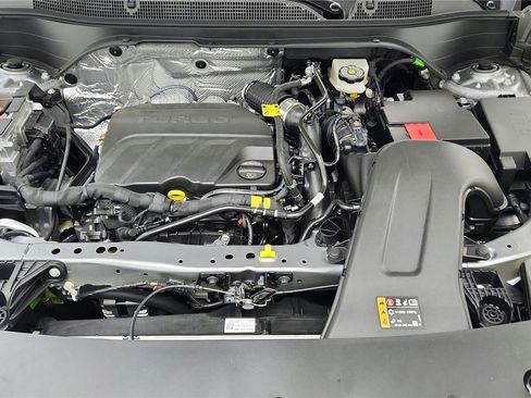 New 2026 Chevrolet Trax LT w/ LT Convenience Package FWD image 12