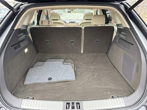 Used 2020 Lincoln Nautilus Reserve w/ Equipment Group 202A image 12