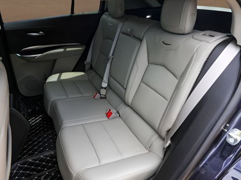 Used 2022 Cadillac XT4 Luxury FWD image 24