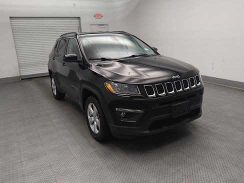 Used 2020 Jeep Compass Latitude AWD/4WD image 13