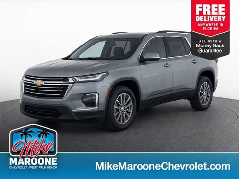 Used 2023 Chevrolet Traverse Premier FWD image 1