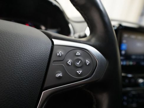 Used 2023 Chevrolet Traverse LT AWD/4WD image 19