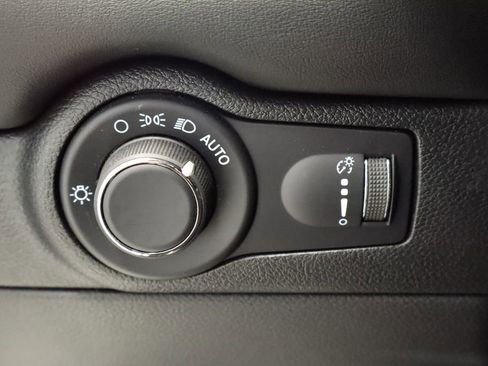 Used 2024 Dodge Durango GT image 27