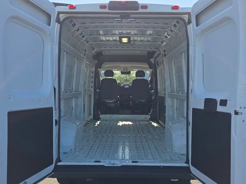 Used 2025 RAM ProMaster 2500 w/ Convenience Group FWD image 59