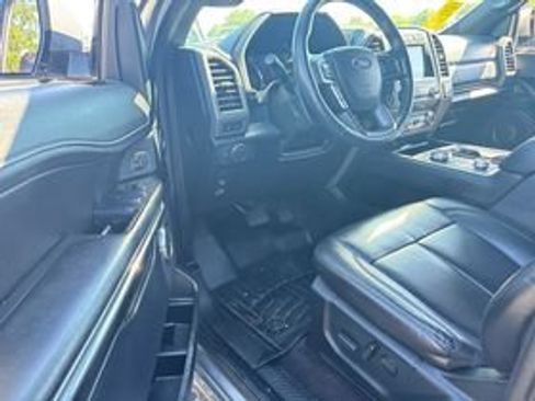 Used 2020 Ford Expedition Max XLT w/ Equipment Group 202A AWD/4WD image 9