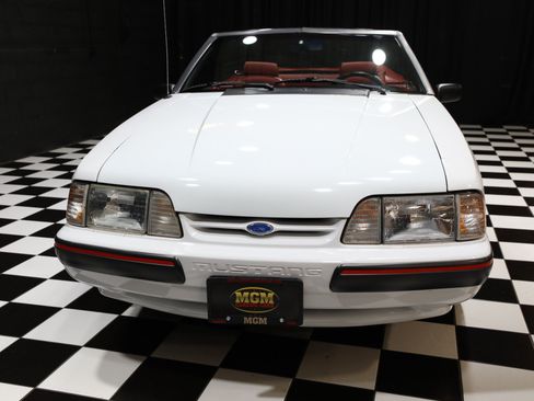 Used 1991 Ford Mustang LX RWD image 18