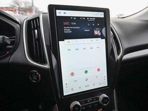 Certified 2024 Ford Edge SEL w/ Convenience Package image 38