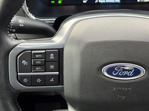 Used 2023 Ford F150 Lariat w/ Trailer Tow Package image 18