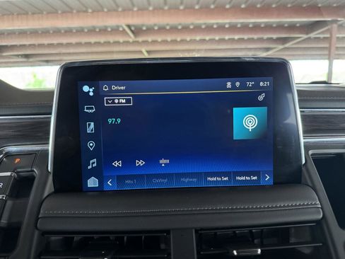 Used 2024 Chevrolet Suburban LT image 12
