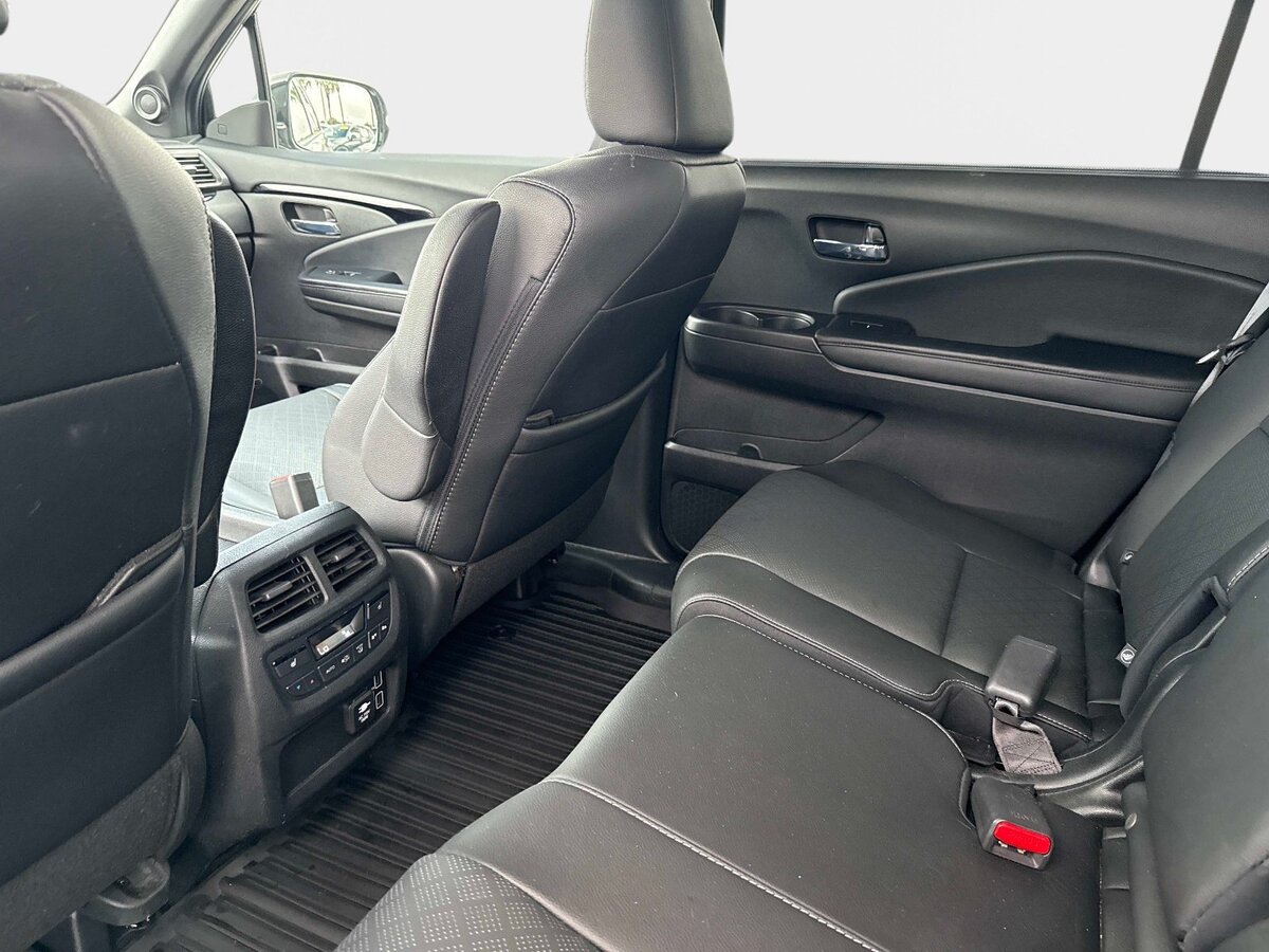Used 2021 Honda Passport Elite image 14