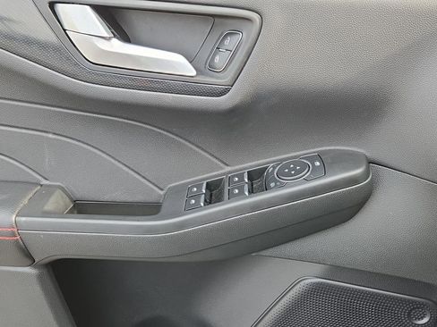 Used 2024 Ford Escape ST-Line w/ Tech Pack #1 AWD/4WD image 19