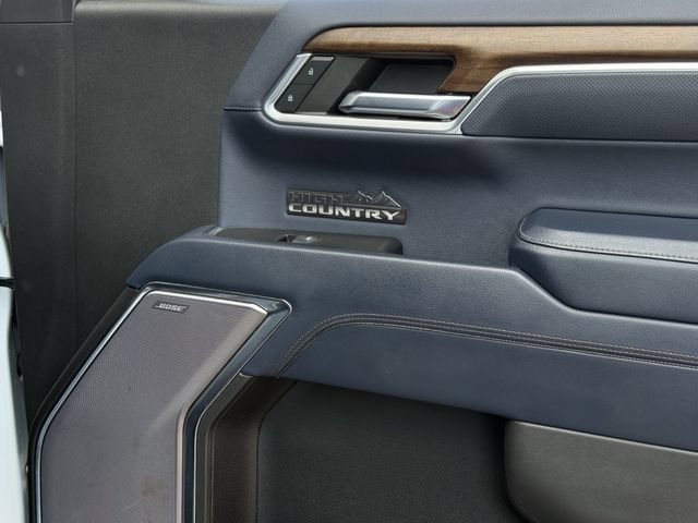 Used 2023 Chevrolet Silverado 1500 High Country w/ High Country Premium Package AWD/4WD image 31