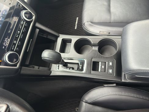 Used 2018 Subaru Outback 2.5i Limited image 21