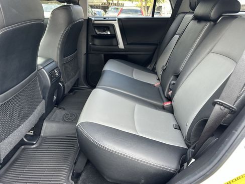 Used 2024 Toyota 4Runner SR5 Premium image 27