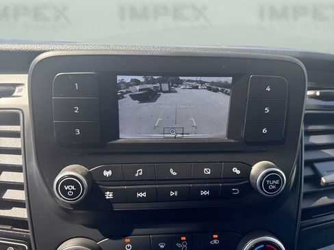 Used 2020 Ford Transit 250 Medium Roof RWD image 16