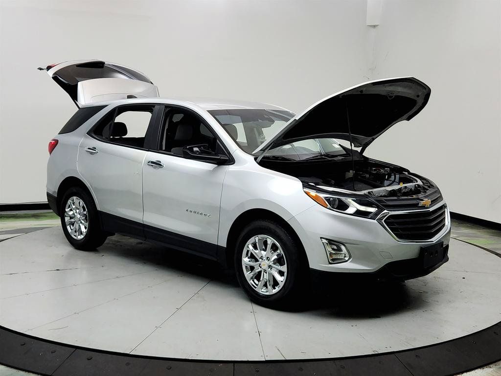 Used 2020 Chevrolet Equinox LS w/ LPO, Floor Liner Package FWD image 10