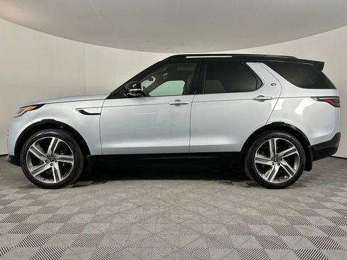 Used 2023 Land Rover Discovery Metropolitan Edition image 22