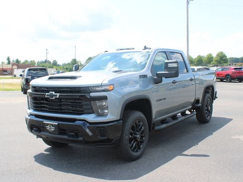 New 2026 Chevrolet Silverado 2500 Custom w/ Custom Convenience Package AWD/4WD image 4