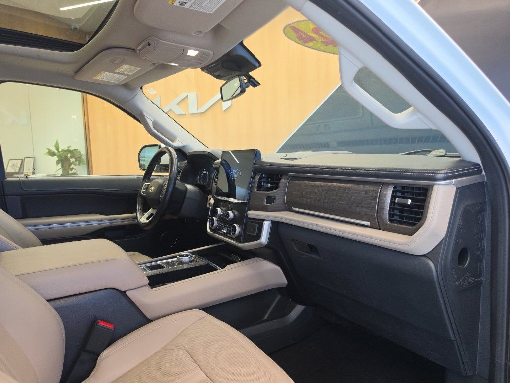 Used 2024 Ford Expedition Limited RWD image 59