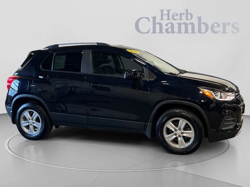 Used 2022 Chevrolet Trax LT w/ Driver Confidence Package AWD/4WD image 5