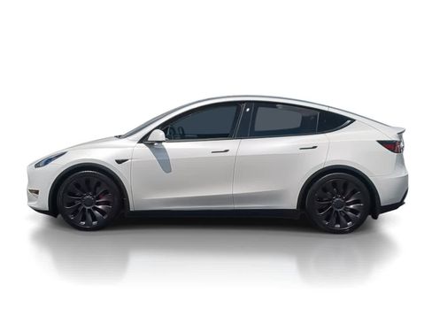 Used 2021 Tesla Model Y Performance image 5