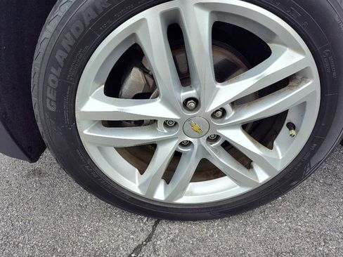 Used 2020 Chevrolet Equinox Premier image 11