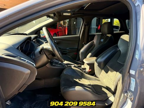 Used 2017 Ford Focus RS AWD/4WD image 29