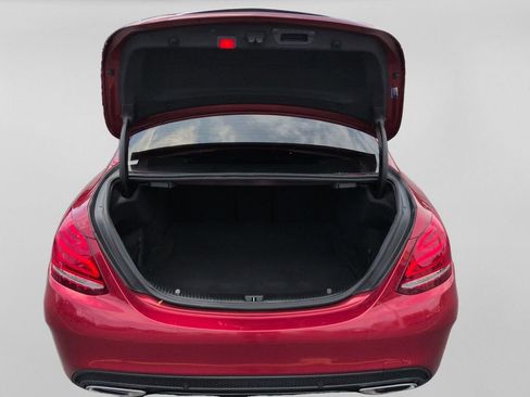 Used 2018 Mercedes-Benz C 300 Sedan image 32