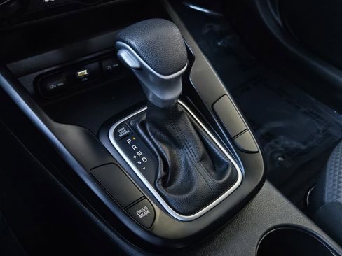 Used 2024 Kia Soul LX w/ Option Group 015 image 17