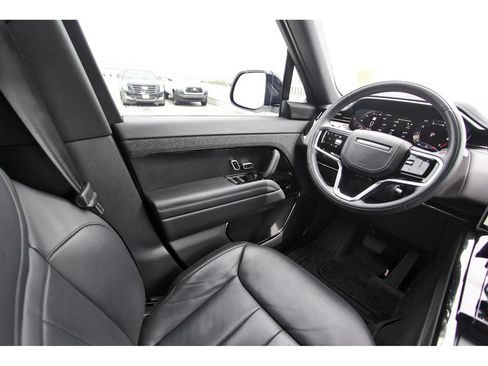 Used 2024 Land Rover Range Rover Sport SE AWD/4WD image 8