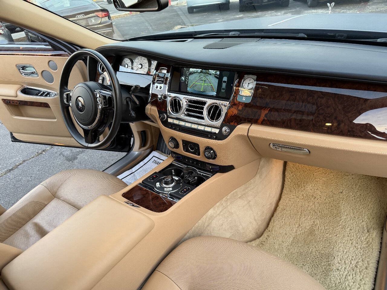 Used 2012 Rolls-Royce Ghost RWD image 34