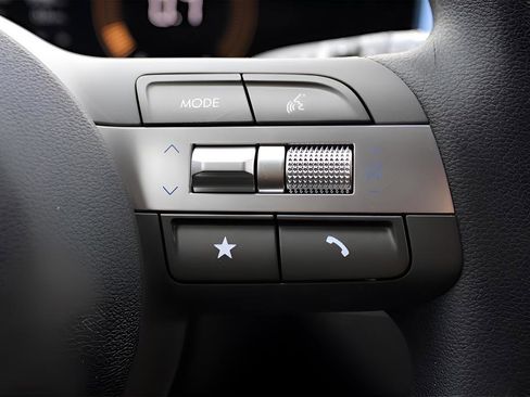 New 2026 Hyundai Kona SE FWD image 18