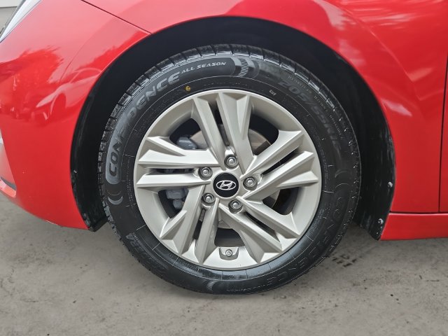 Used 2020 Hyundai Elantra SEL FWD image 9