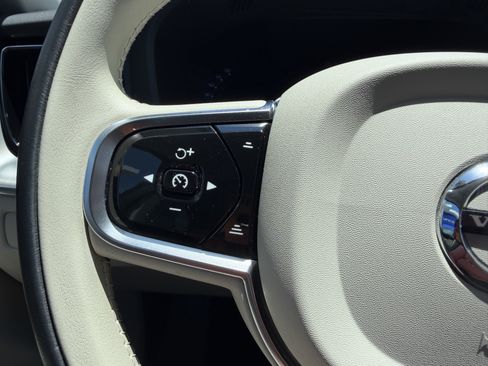 Certified 2024 Volvo XC60 B5 Core AWD/4WD image 27