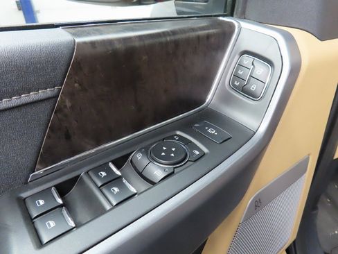 Used 2024 Ford F250 Lariat w/ Lariat Ultimate Package image 56