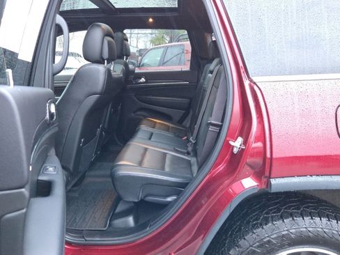 Used 2019 Jeep Grand Cherokee Limited w/ Luxury Group II image 5