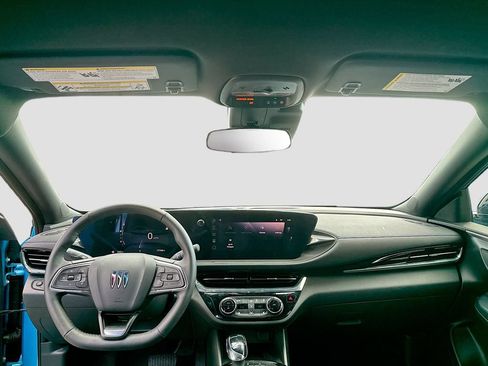 Used 2025 Buick Envista Sport Touring w/ Convenience I Package FWD image 19