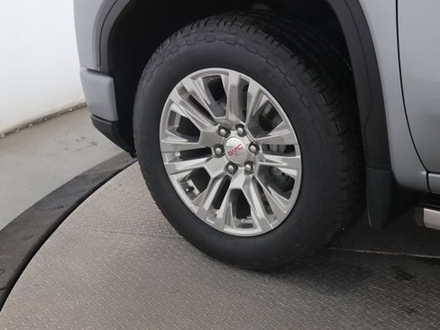 Used 2024 GMC Sierra 1500 Denali image 13