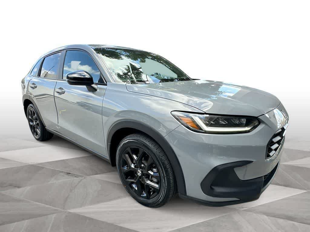 Used 2025 Honda HR-V Sport image 2
