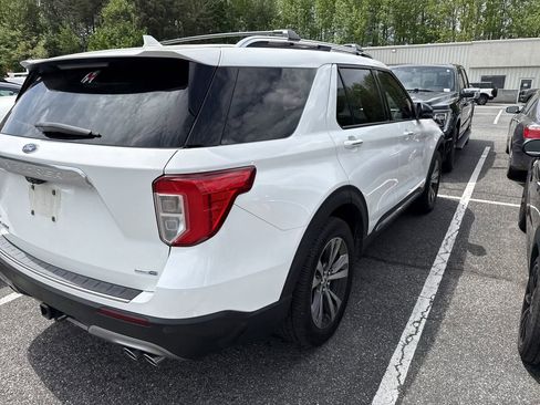 Used 2020 Ford Explorer Platinum w/ Premium Technology Package image 19