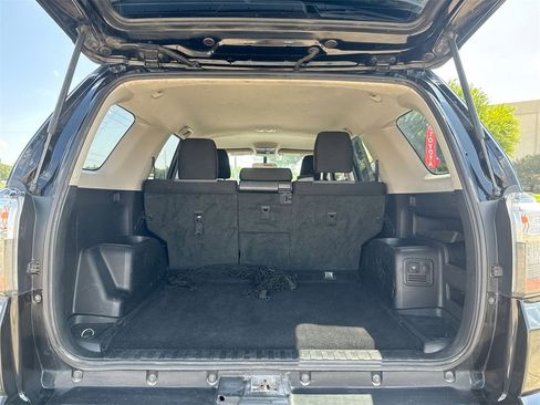 Used 2014 Toyota 4Runner SR5 image 34