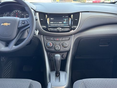 Used 2017 Chevrolet Trax LS image 11