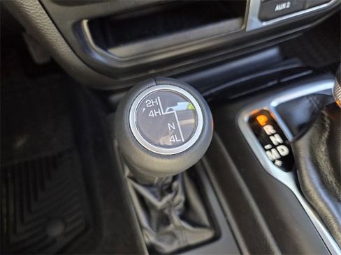 Certified 2022 Jeep Wrangler Unlimited Sahara image 28