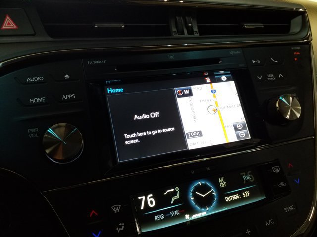 Used 2018 Toyota Avalon Limited FWD image 6