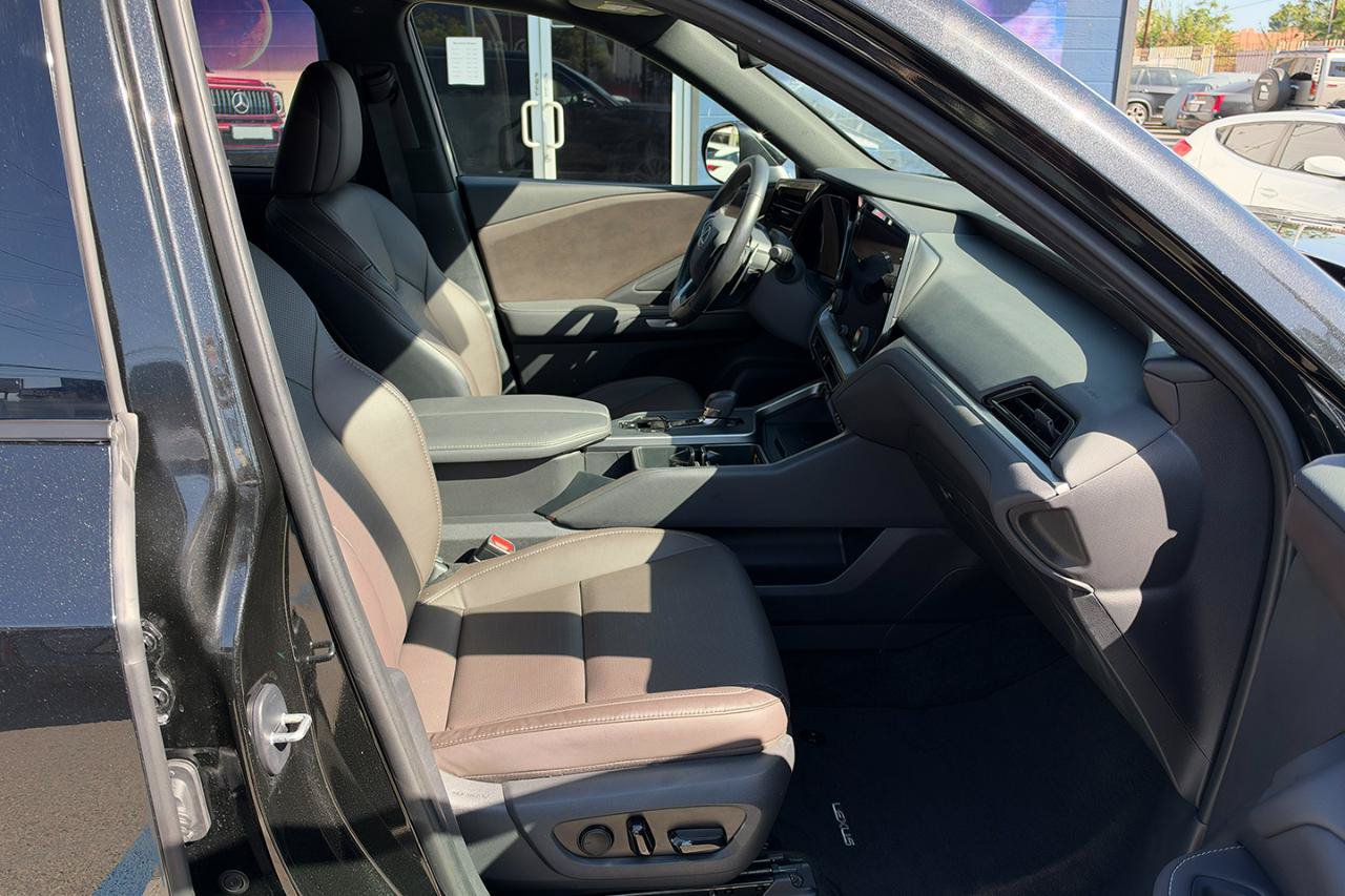 Used 2025 Lexus TX 350 FWD w/ Technology Package image 18